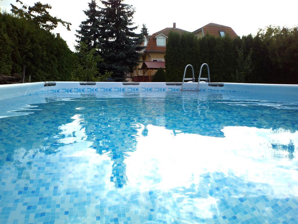 Balatonföldvár Aniko Apartmanhaz מראה חיצוני תמונה